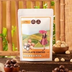 Mắc ca phủ sô cô la